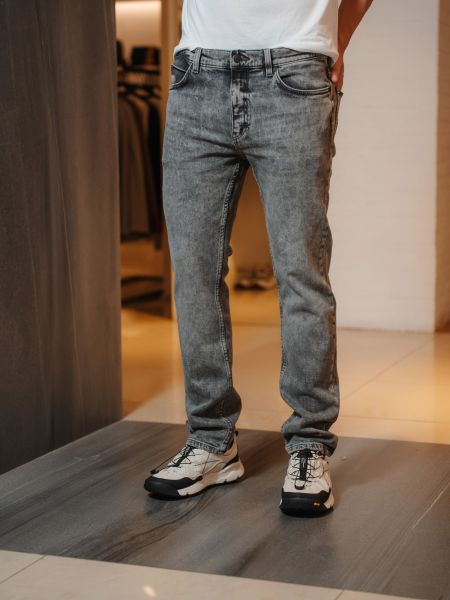 Джинсы Slim fit