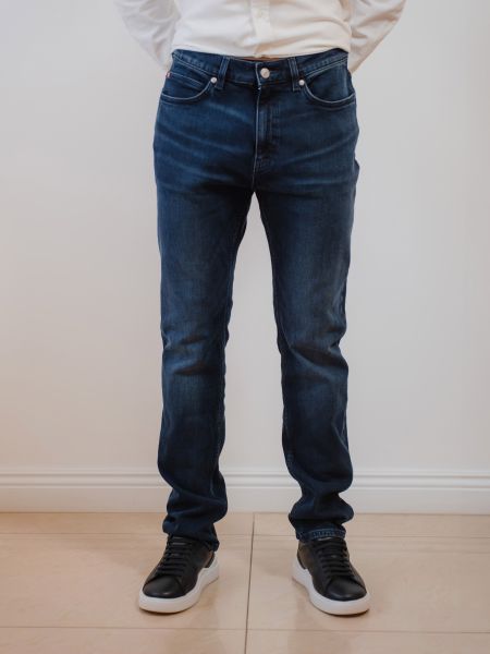 Джинсы Slim fit