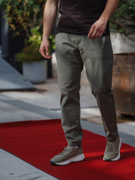 Брюки Tapered fit