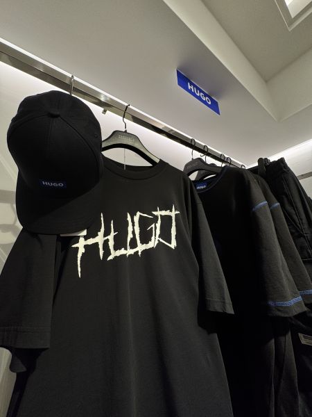 Футболка с принтом-логотипом