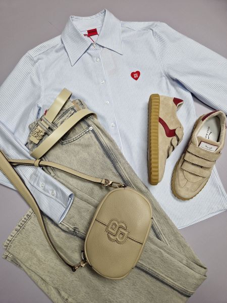 Рубашка в полоску с нашивкой-логотипом в форме сердца