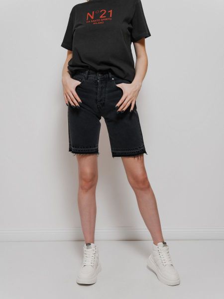 Джинсовые шорты