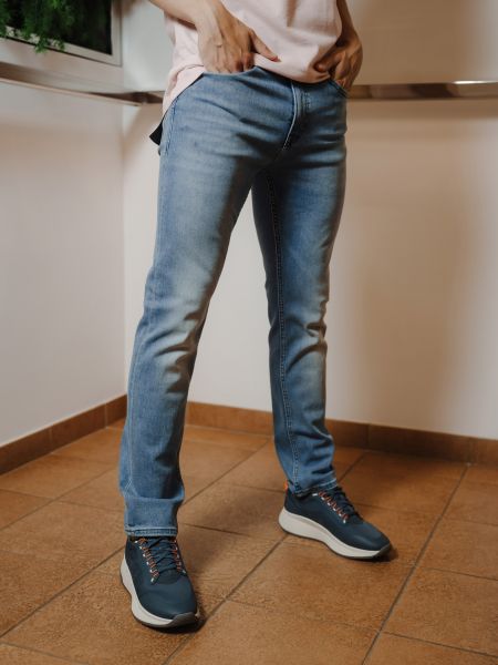 Джинсы Slim fit